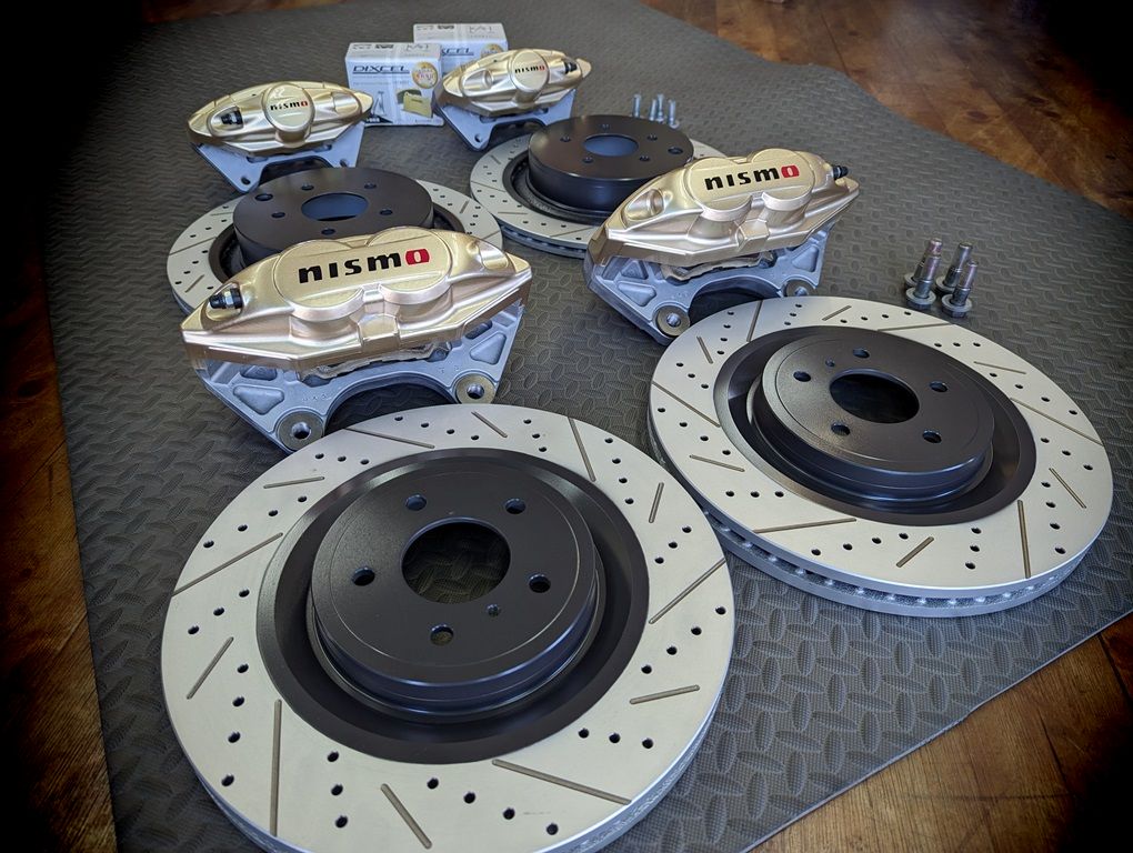 フーガ、スカイラインV36にアケボノキャリパー移植、オーバーホールOH