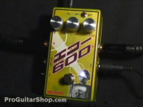 Malekko Echo 600 Bright Analog Delay Pedal - YouTube