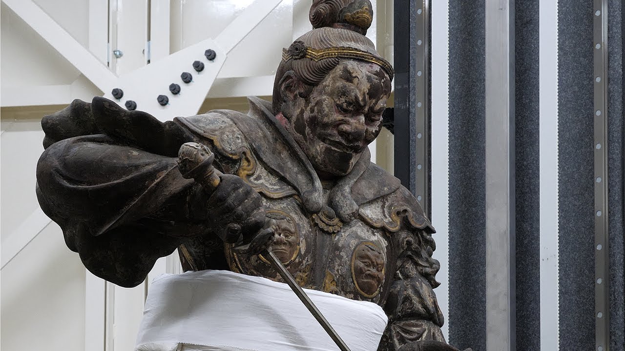 Unkei's 'mark' found on Four Heavenly Kings standing statues - YouTube