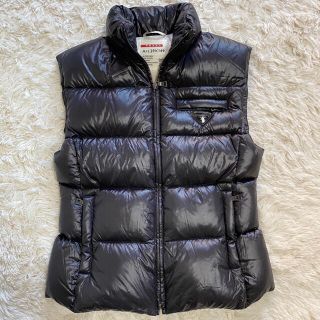 PRADA（ダウンベスト）のフリマアイテム一覧