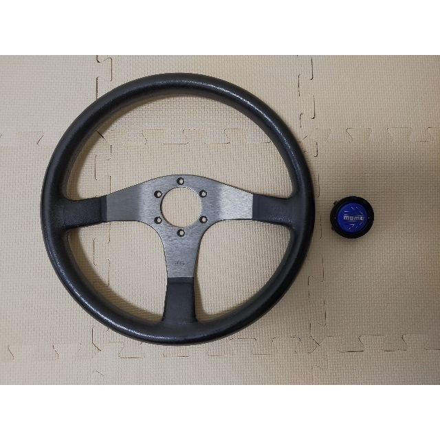 MOMOステアリング（TYP D35/KBA 70116）＋ ホーンボタンの通販 by