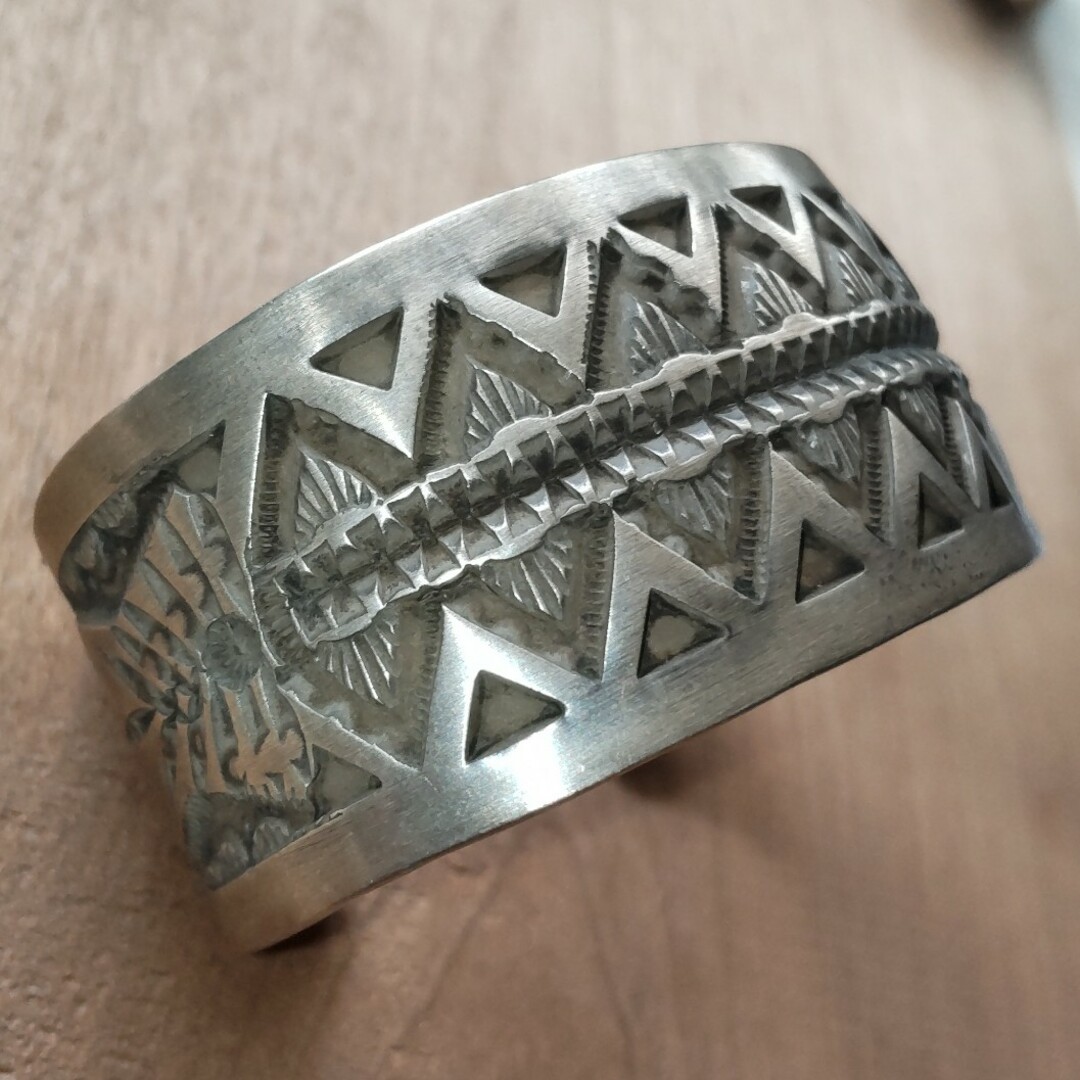 INDIAN JEWELRY - インディアンジュエリー バングルの通販 by