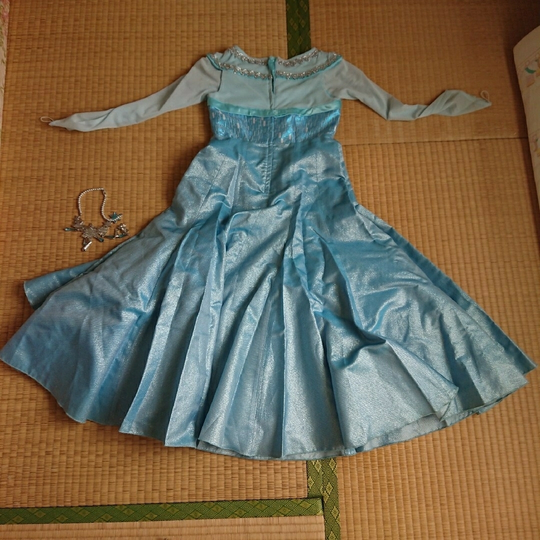 Disney - ビビディバビディブティック エルサ ドレス 130cmの通販 by