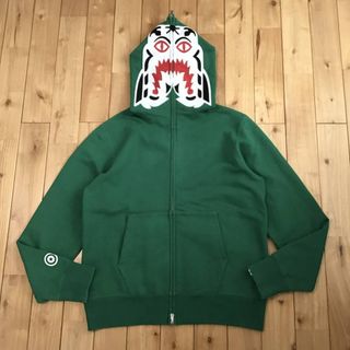 A BATHING APE（パーカー ・ グリーン・カーキ/緑色系）のフリマ