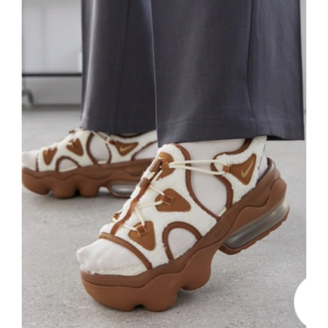 NIKE - 新品未使用 NIKE エアマックスココ ファー ボア サンダル 24cm