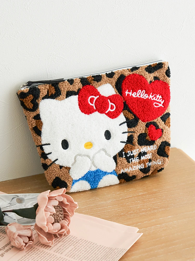 ハローキティヒョウ柄ポーチ / LUDIC PARK（ルディックパーク）の