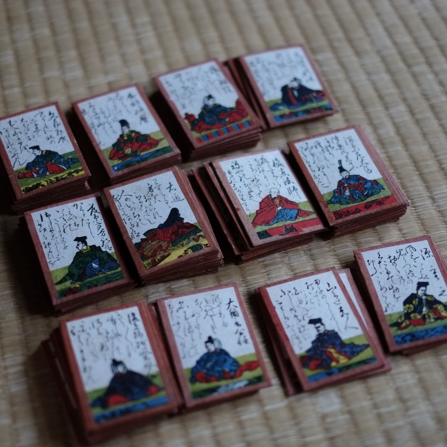 百人一首 彩色 時代歌留多 木箱付 (明治-大正時代) – 逢季荘