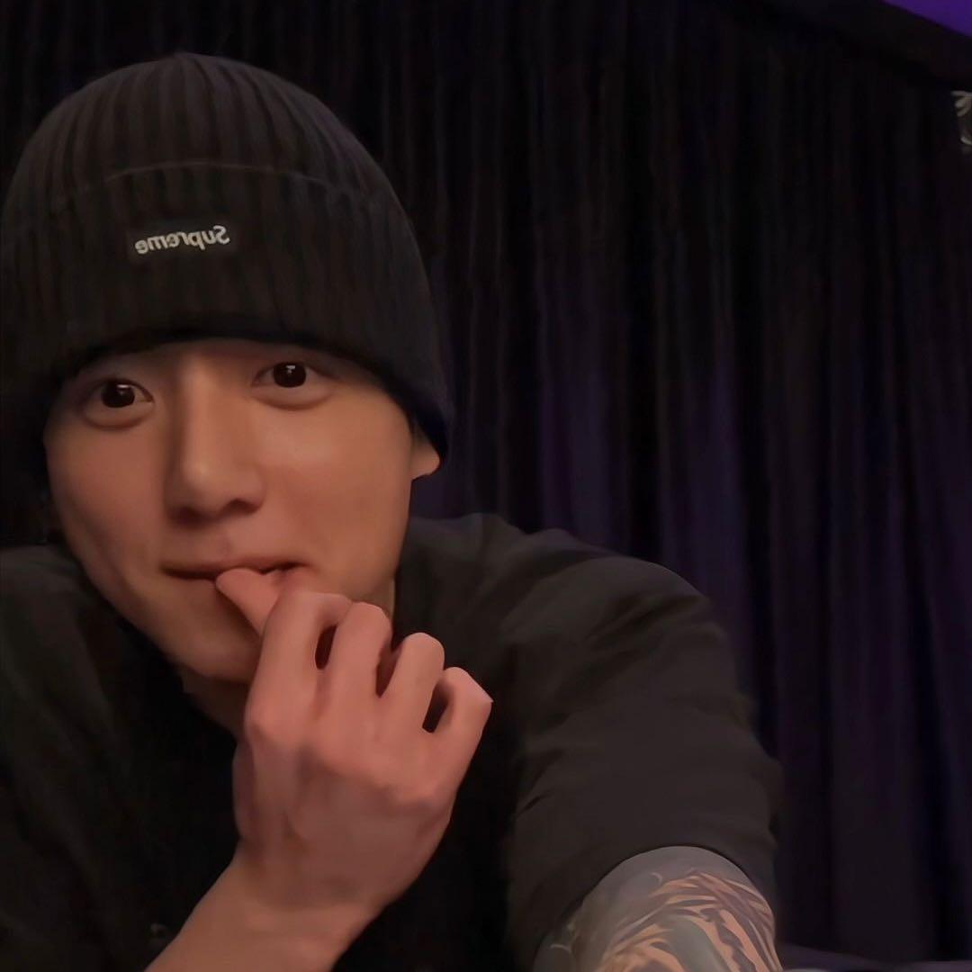 【ジョングク着用】Supreme Overdyed Beanie \"Black\"