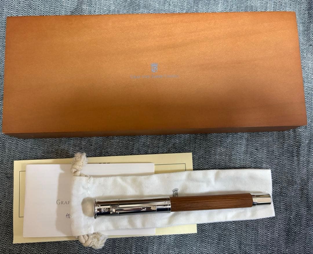グラフ フォン ファーバーカステル クラシックコレクション ペルナンブコ Mニブ クラシックコレクション ペルナンブコ 万年筆 – GRAF VON FABER-CASTELL