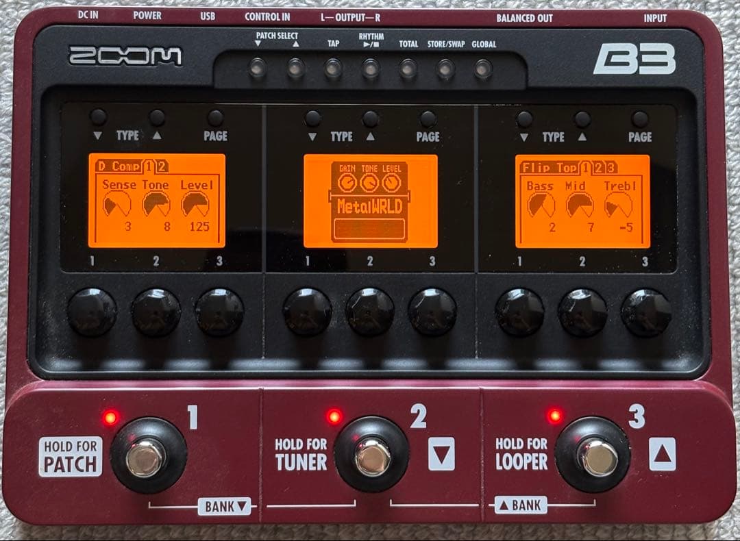 ZOOM B3 ベースエフェクタ B3 Bass Effects & Amp Simulator Pedal | Zoom