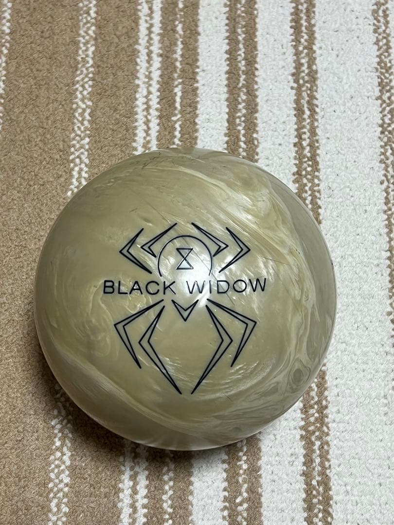 ハンマー社 ブラックウィドーゴーストパール 15ポンド ボウリングボール HAMMER BLACK WIDOW GHOST PEARL ブラックウィドー ゴースト パール 丨