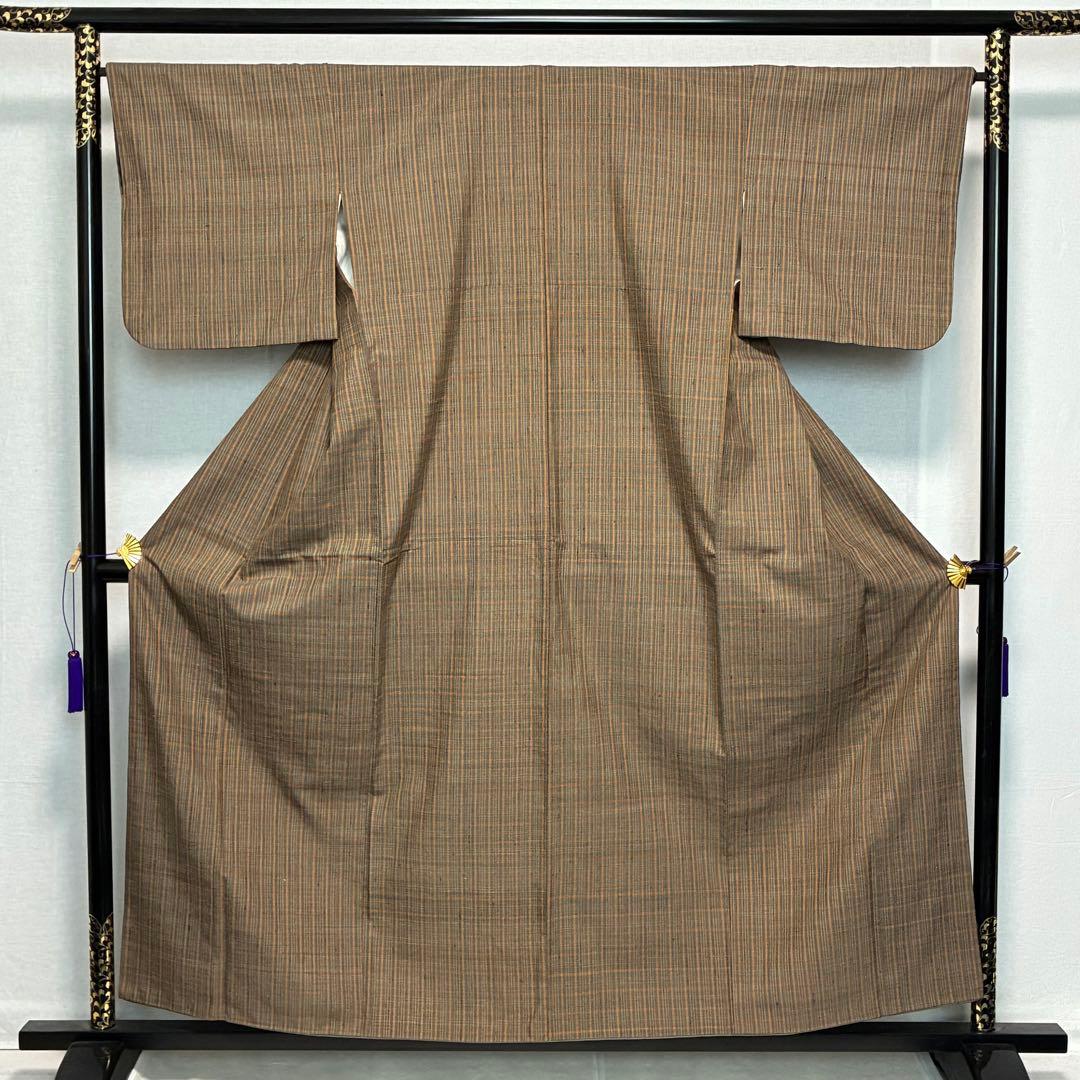 D151 郡上紬　格子柄　チェック　正絹　着物　袷　美品 銀座【着物4615】郡上紬 淡い支子色 横段暈し：身丈163/裄68 - 銀座