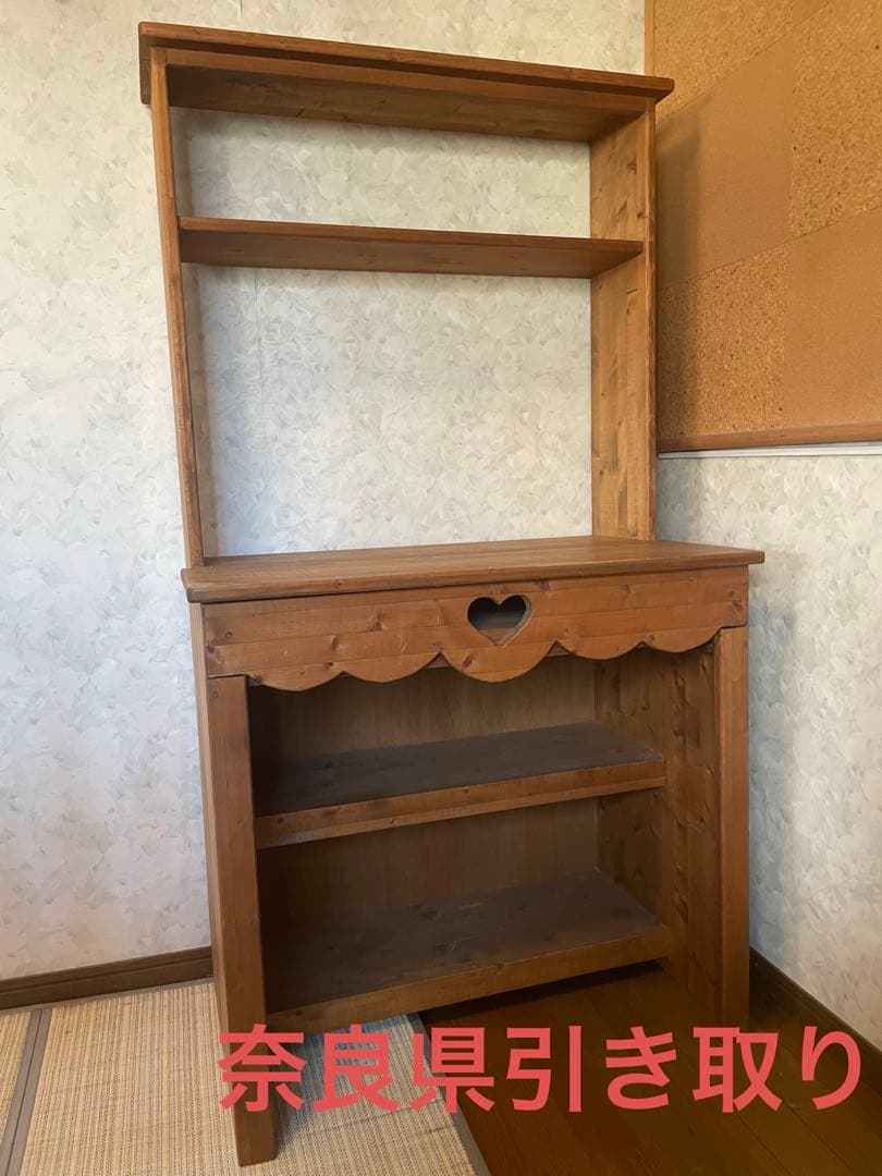 木製デスク 引き出しにハート型切り抜き ハートの切り抜きの可愛い国産無垢ひのき学習机3点セット2104028